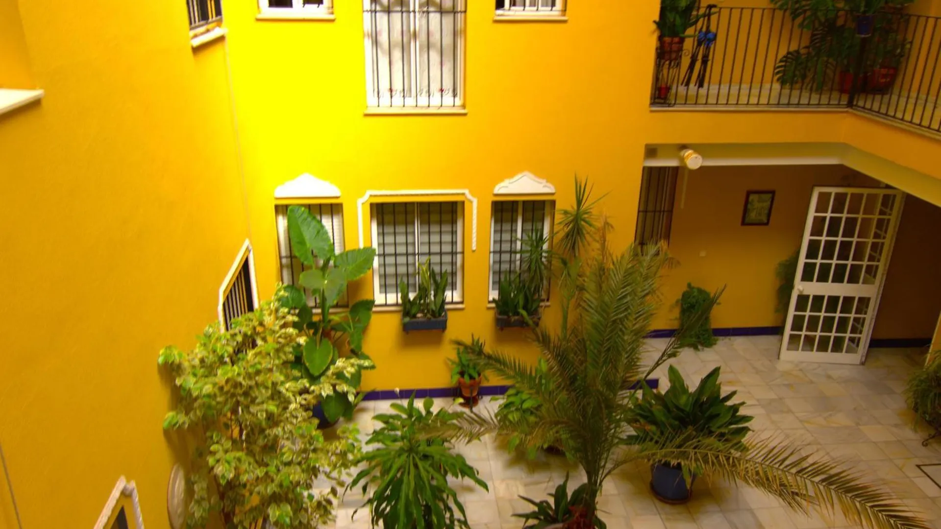 Rentalsevilla Leonor Davalos II 0*, Seville Spain
